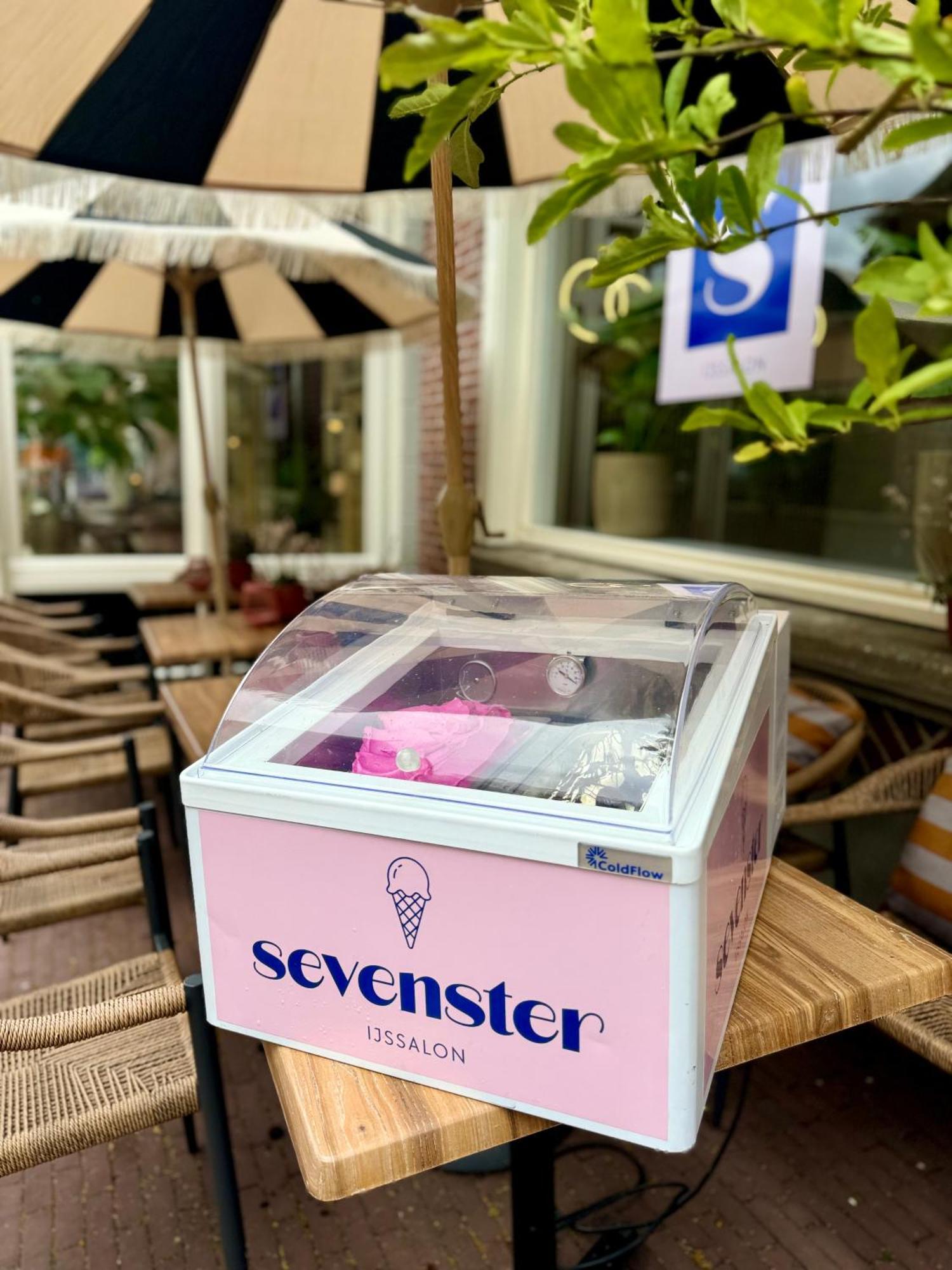Sevenster Delden Hotel Bagian luar foto
